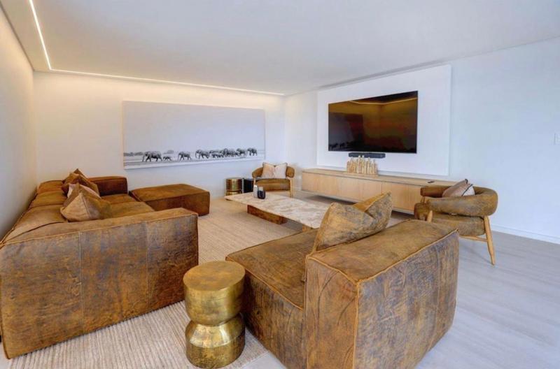 4 Bedroom Property for Sale in Mossel Bay Central Western Cape